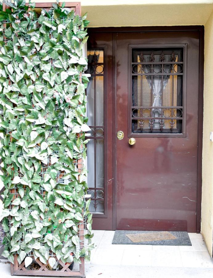 Apartamento Domus Vatican Walls Roma Exterior foto